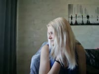 Cute blond with sweet smile and long legs with tight ass and body... Friendly and playful