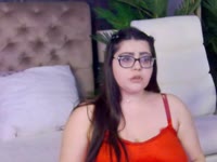 I am a hot and sensual model always in the mood to have fun with you on cam