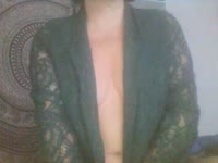 je serai ta maîtresse, ta muse....Fétichiste tu aimeras mes jolis piedsJe peux être aussi Douce et sexy ...J ai une spécialité, je suis relaxogue , tu pourras ainsi te détendre au mieux...Addict au sexe , je te ferai jouir