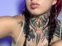 I love exploring my sexual boundaries and am intrigued by online sex; I enjoy the wild ideas you have in mind—and I hope you enjoy mine. Keep in mind that I’m very open-minded, and in my room, you can enjoy yourself without limits.