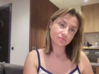 Perfect on all sides .Brain, Eyes,Legs, Bum...❤️
Only here - good music, a nice girl, a little humor and flirting)come to get acquainted❤️