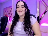 Hi, I’m Mariesweet! I’m a curvy girl with long curly hair and a freckled face, always smiling and ready to make you feel good. My essence is all about tenderness, affection, and a sweetness that will wrap around you from the very first moment.I love chatting, getting to know you, making you laugh, and also exploring those more intimate moments where looks and words become caresses. Here you