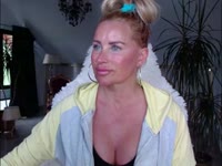 Hello lovly guys im very open girl an di like try all fanteys and have fun here ,, i wish we enjoy moments together and relax and we can by good frend , vhy not ?