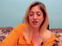 I am a beautiful and sexy girl who loves be sensual, seductive, loves playing. I love make others feel good and have fun with me.