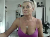 I am a nice and cute girl who wants to have some fun