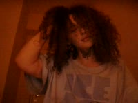 Hai ik ben Yusra 18 jaar en van Marokkaanse afkomst. Ik maak in mijn dagelijkse leven 18+  content en ervaar daar heel veel plezier in. Ik ben een vollere dame met grote borsten een dikke kont een klein buikje lief gezichtje en een bos vol krullen boven en beneden.ik doe aan augyo, foot, BDSM, SM, GFE, dominantie, onderdanigheid,en Golden shower fetisj. Naast fetisj doe ik ook aan twerken, boobie shows en samen spelen.