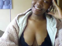 Am a glam.Can captivate you for a lifetime ..sexy petite .Can mantain good relationship too...am just a package...thankyou