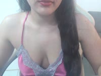 Sou uma garota divertida e muito curiosa! Adoro conhecer pessoas novas e embarcar em novas descobertas. Homens educados e gentis terão a melhor companhia possível comigo, e sem dúvidas, será uma experiência única! Então, você está pronto para se divertir um pouco comigo?