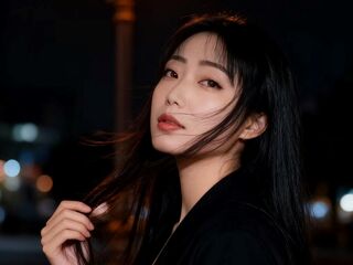 camgirl playing with sex toy BeIIaDiana