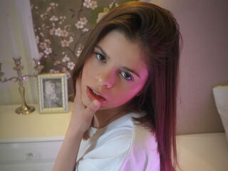 fingering girl cam MaddyDoly