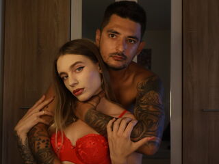 naked cam chat AnnaAndLeo