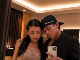 naughty camcouple masturbating MadisonAndJeycol
