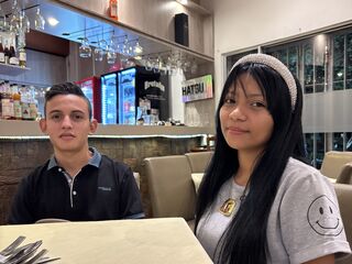 cyber sex chat NicolleandLucas