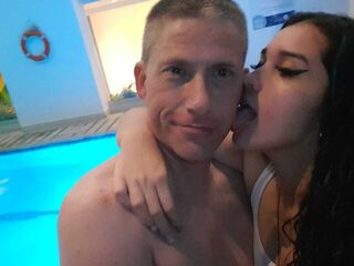 live webcam sex VivianaandAndrew