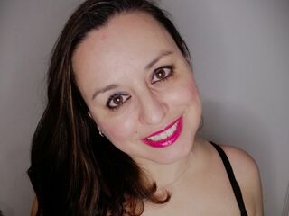 girl chat AdelaAlbaNatural