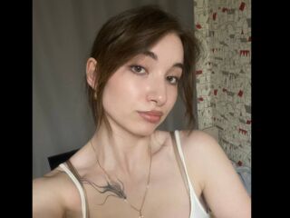 spy webcam AdelinaBlis