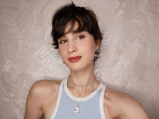 adult chat AdelinePerle