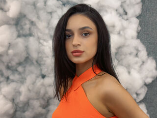 live webcam girl AdoraCortes
