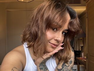 camslut AerinBaudelaire
