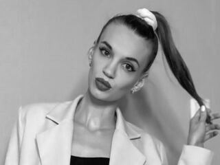 chatroom webcam picture AlexaSunchez