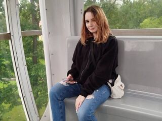 shaved pussy webcam AliceRamus