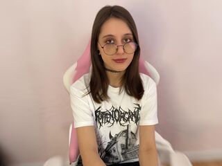 naughty chatroom AliceWell