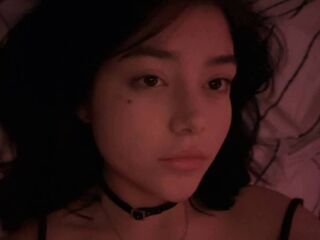 hot video chat AlisaGlow
