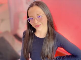 camgirl chatroom AnniaLara