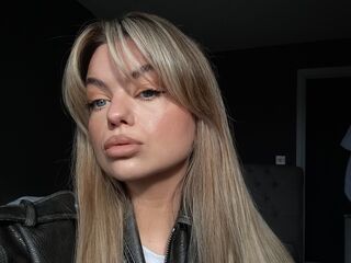 fingering cam whore ArabellaValmont