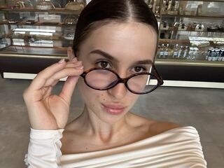 beautiful webcam girl AriaMonro