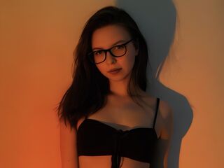 cam girl playing with vibrator BeatrixHessey