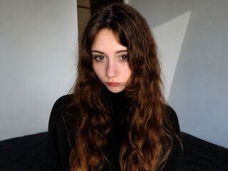 girl showing tits BertaDavila
