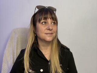 cam chatroom BethanyRoset