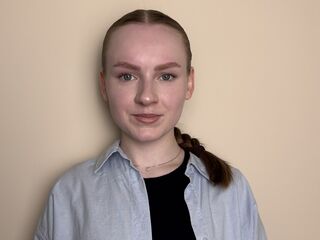 camgirl chat room BettyannGrenon