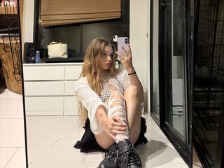 webcamgirl chatroom BrandiStover