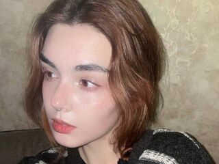 naked cam girl masturbating CamelliaSos