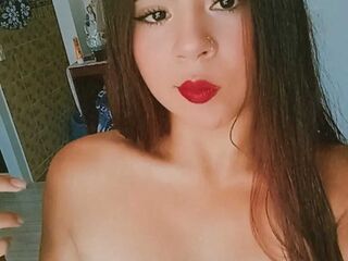 closeup web cam CarlaCloe