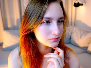cam girl showing pussy CarlynDallman
