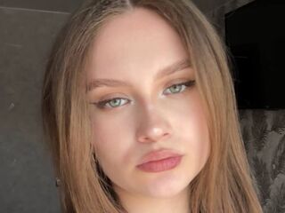 cam chat CarylonPreis