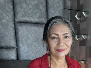 masturbating camgirl CelesteWonder