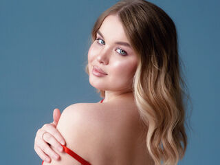 shower ChloeMay