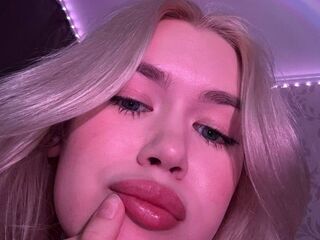 nude cam picture CrystalWest