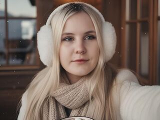 camslut fingering shaved pussy DelphiaUrbine