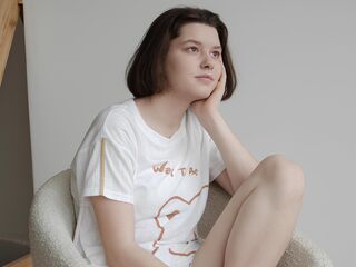 camslut topless EarthaEliot
