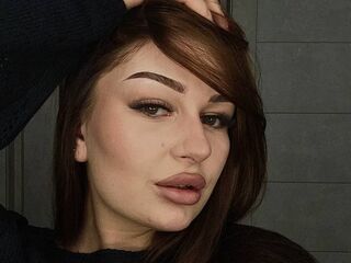 webcam girl chat room ElizabethSteiner