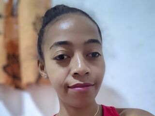 sexchat ElodieRazafi