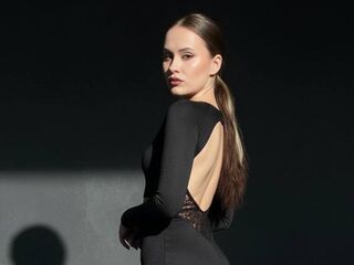 chat room webcam photo EmilyGiffin