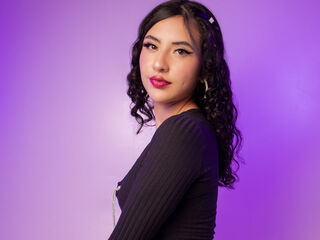 jasmin live show EmilySnowe