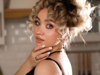 girl webcam naked EvaSoftly