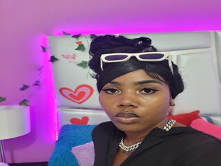 hot webcam slut HaddyleyMonroe